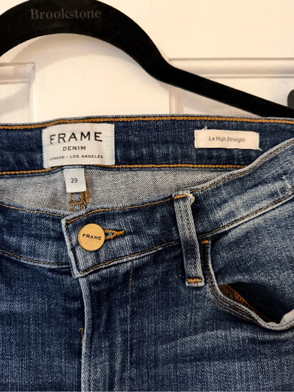 Frame Denim Le High Straight Jeans in Dark Blue Wash with High-Low Hem - Picture 2 of 4